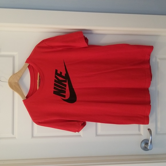 Nike Other - Men's size medium red Nike shirt with black logo